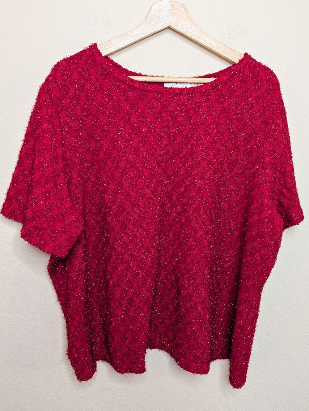 Kathie Lee Woman Red Sparkle‎ Textured Top 26W/28W